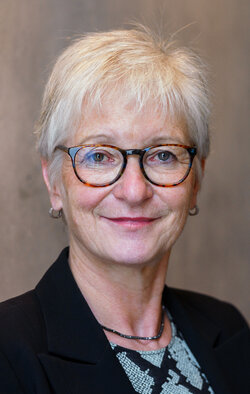 Dr. phil. Andrea Benecke